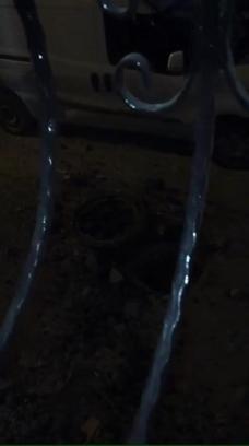 İstanbul - Bayrampaşa'da rögarda patlama; sokak trafiğe kapatıldı