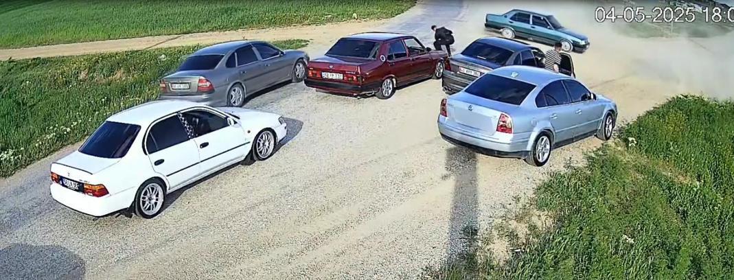Drift ve silahla terör estirdiler: O anlar kamerada