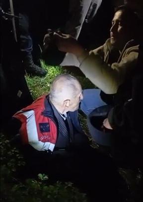 92 Yaşındaki Kaybolan Adam, Jandarma Tarafından Ormanda Bulundu