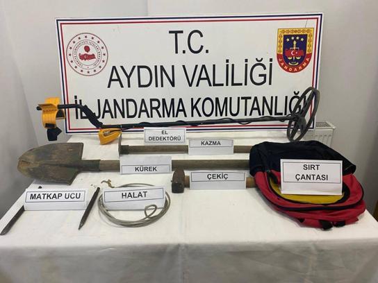 Aydın'da SİT alanında kaçak tarihi eser kazısına 3 gözaltı
