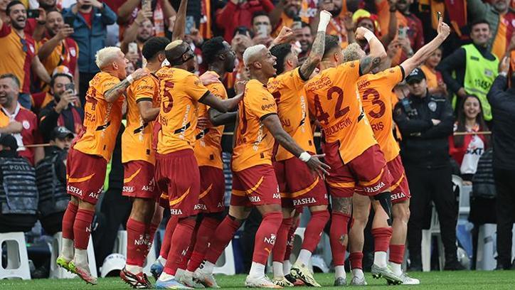 Şampiyon Galatasaray! Cim Bom 5. yıldızı taktı