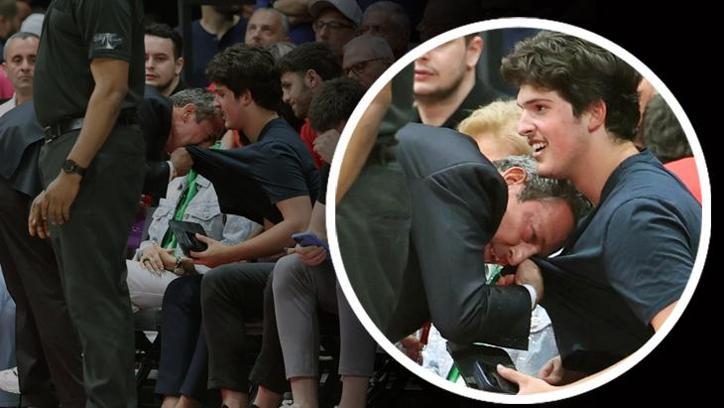 Fenerbahçe'de Ali Koç gözyaşlarını tutamadı!