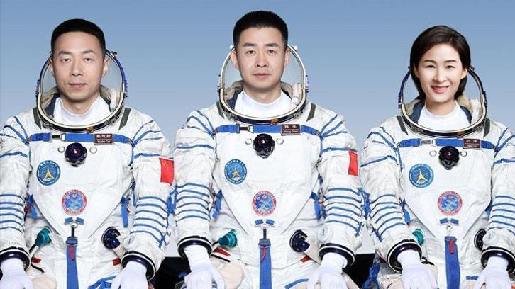 Uzaydan dönen Çinli astronotun Dünya'ya bakışı tamamen değişti!