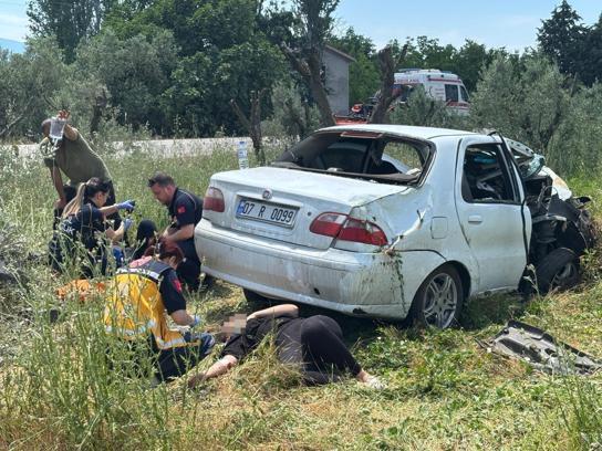 Bursa'da  trafik kazası, 3 yaralı