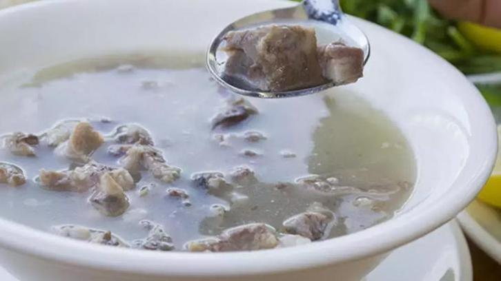 Kurbandan en lezzetli kelle paça yapımı! Yılların çorbacısı püf noktasını verdi