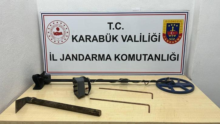 Karabük'te kaçak kazı yapan 5 kişi suçüstü yakalandı
