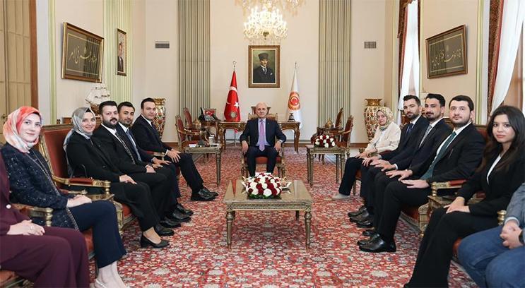 TBMM Başkanı Kurtulmuş, AK Parti Gençlik Kolları Başkanı'nı kabul etti