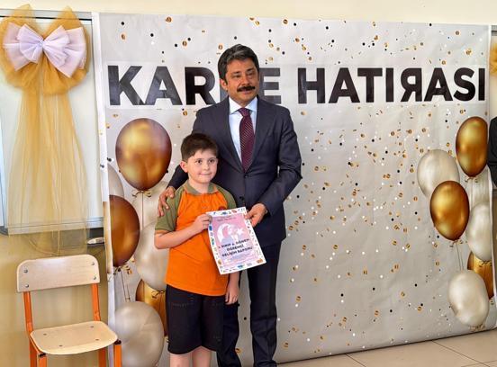 Kırşehir'de öğrenciler karne heyecanı yaşadı