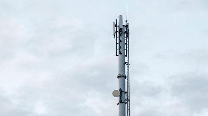 Sahte baz istasyonu nedir? Android 16‘da önemli bir güvenlik önlemi olacak