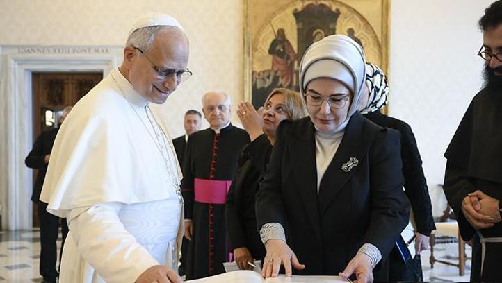Emine Erdoğan, Papa 14. Leo ile görüştü