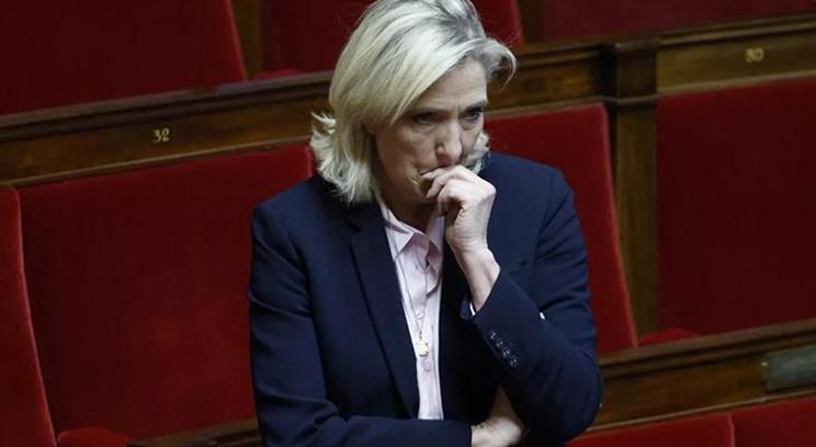 Fransa'da yolsuzluk skandalı: Gözler Le Pen'de!