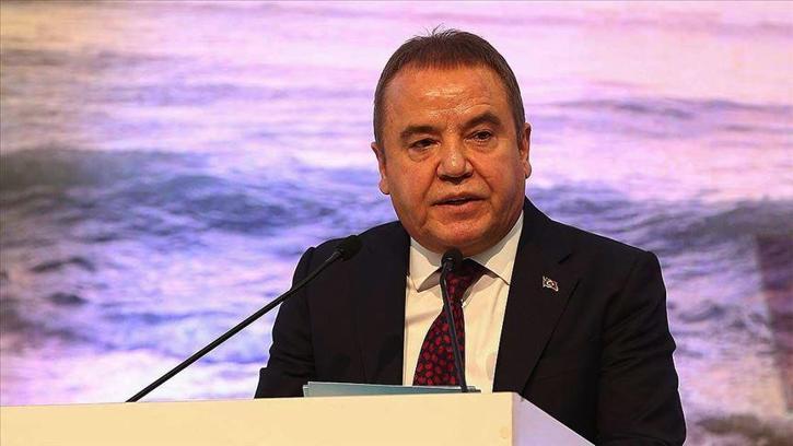 Antalya Büyükşehir Belediye Başkanı Muhittin Böcek tutuklandı