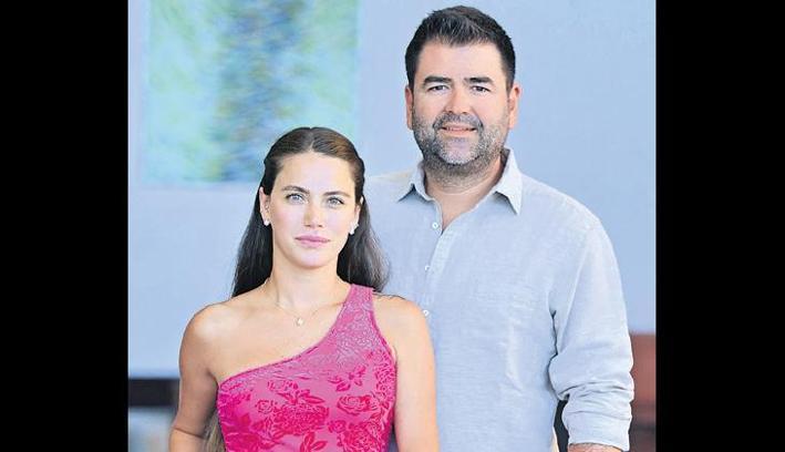 İlk kez eşiyle oynuyor