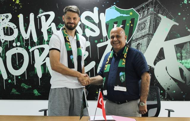 Kocaelispor, Hırvat golcü Bruno Petkovic ile sözleşme imzaladı