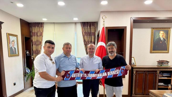 Artvinli Trabzonspor’lardan kaymakamlara ziyaret