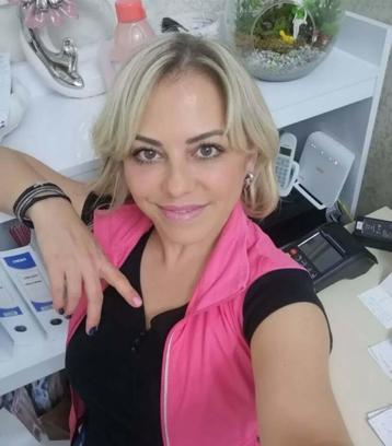 Boşandığı eşi tarafından öldürülen Demet'in cenazesi yakınları tarafından teslim alındı