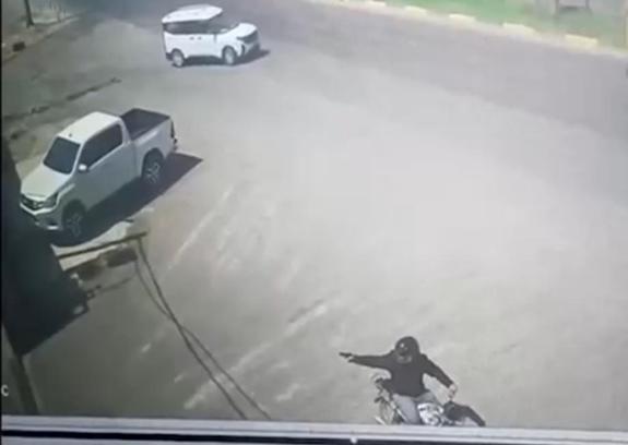 İş yerine silahlı saldırı kamerada; şüpheli tutuklandı