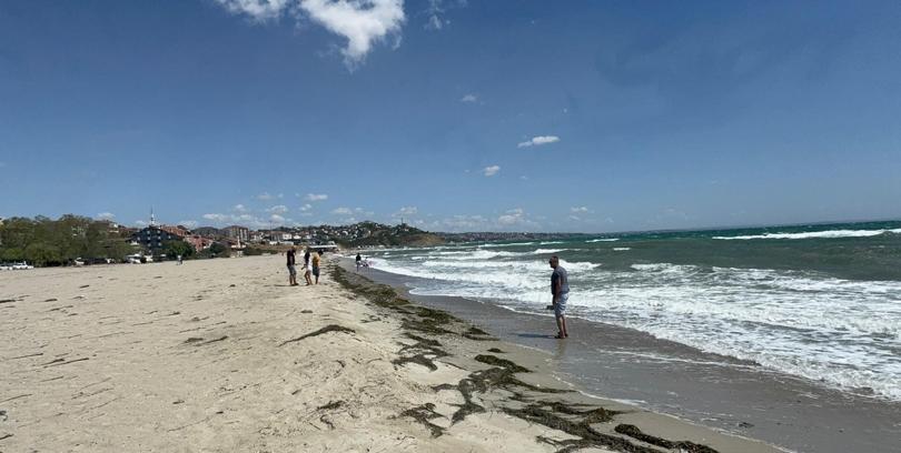 Tekirdağ'da fırtına; eğitim uçuşları iptal edildi, denize girmek yasak