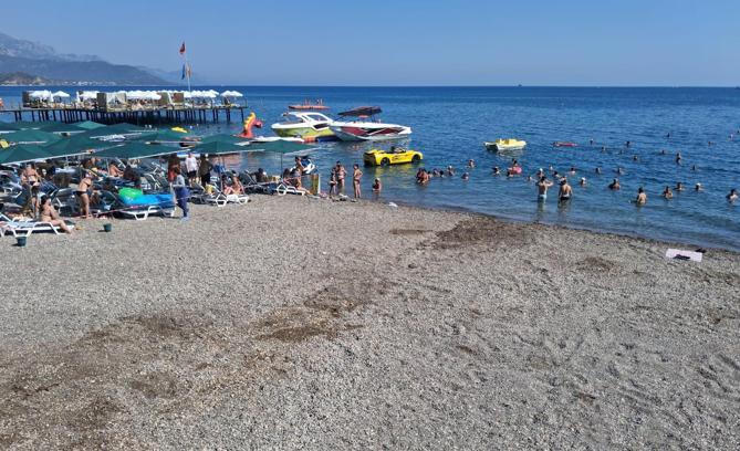 Kemer'deki halk plajına denetim