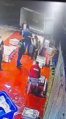 Soluk borusuna meyve takıldı, Heimlich manevrasıyla kurtarıldı