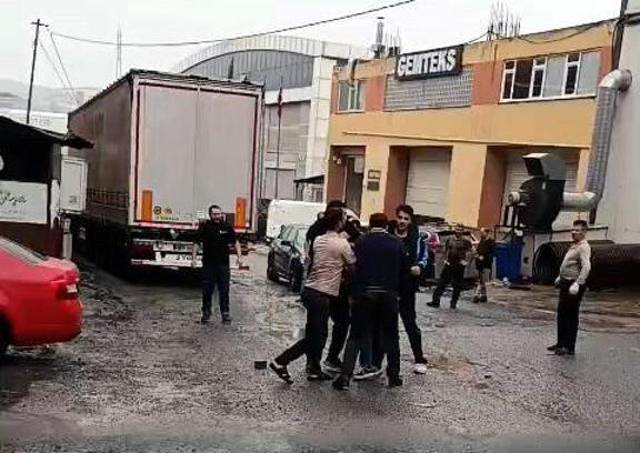 İstanbul - Esenyurt'ta tekmeli yumruklu yük indirme kavgası