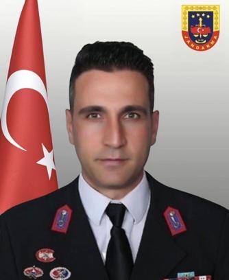 Jandarma aracı otomobille çarpıştı: 2 şehit (5)