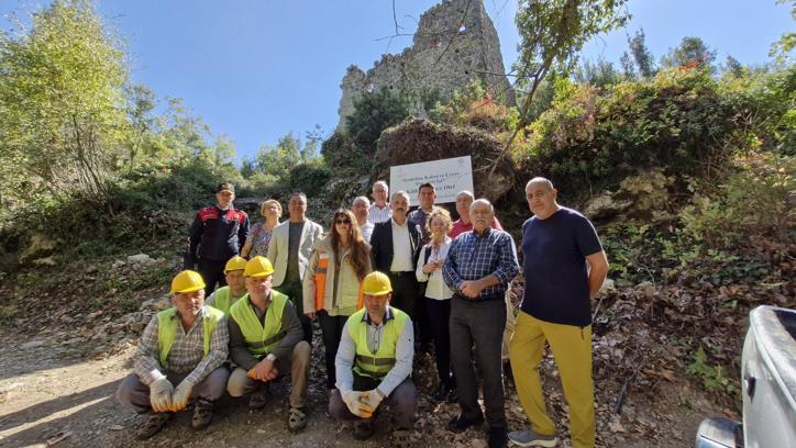 Gedelme Kalesi'nde temizlik