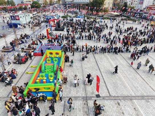 Bağcılar Belediyesi Gençlik ve Spor Festivali düzenledi