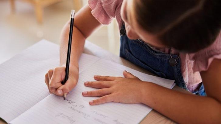 Çocuklara yazma alışkanlığı kazandırmanın yolları nelerdir?