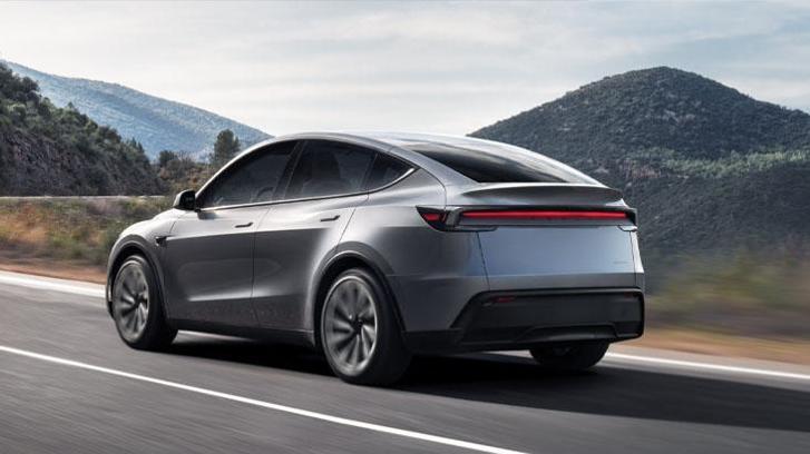 Elon Musk: 'Tesla Model Y dünyanın en çok satan otomobili'