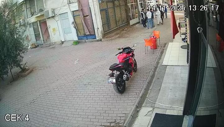 Tartıştığı kişiyi bıçakla yaraladı