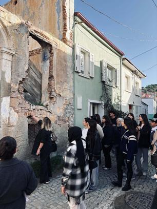 Üniversiteliler Ayvalık'ta taş yapıların korunmasını araştırdı