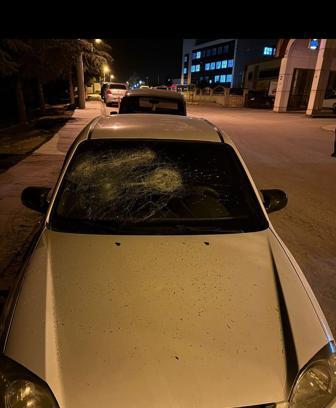 Park halindeki araçlara zarar verildi