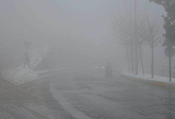 Mardin’de kar yağışı ve sis; görüş mesafesi 10 metreye kadar düştü