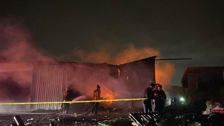 Tekirdağ'da geri dönüşüm tesisinde yangın