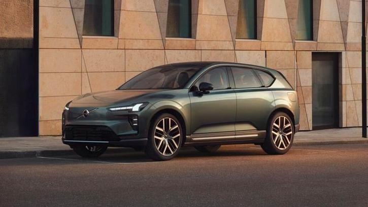Yeni Volvo EX60 tanıtıldı: 810 km menzil iddiası ile geliyor