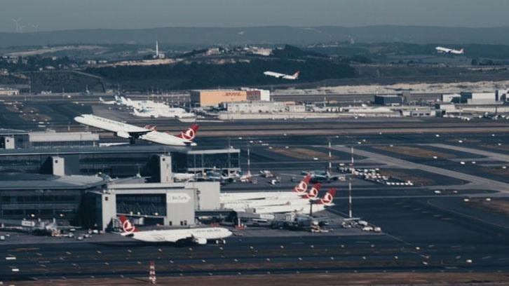 İstanbul Havalimanı'nda üçlü pist operasyonları bir yıldır hizmette: Uçuş mesafelerinde iyileşme