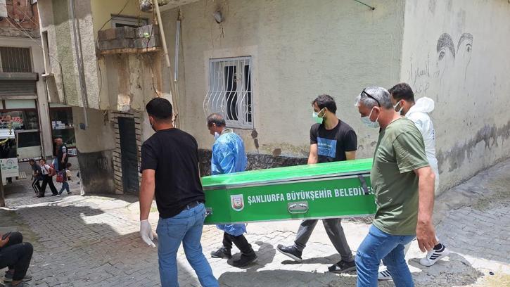 3 gündür haber alınamayan kadın evinde ölü bulundu