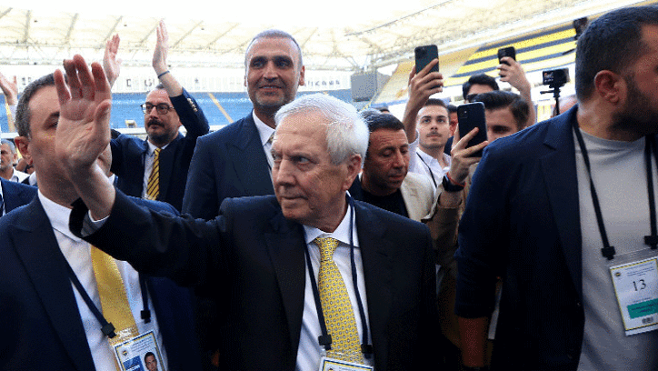 Fenerbahçe Başkanı Aziz Yıldırım: Gerekli takviyeleri 15 gün içerisinde yapacağız