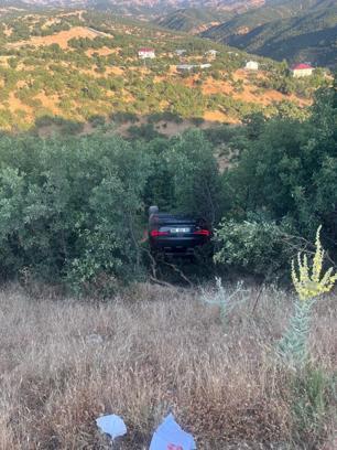 Bingöl’de otomobil şarampole devrildi: 3 yaralı