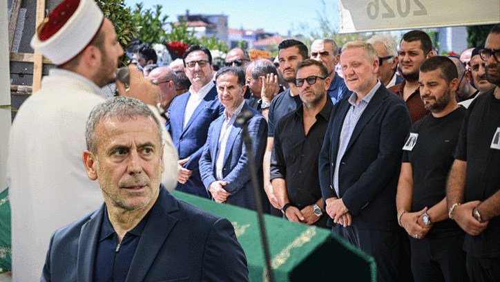 Abdullah Avcı'nın annesi için cenaze töreni!