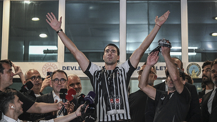 Beşiktaş açıkladı! Dusan Vlahovic'in maliyeti belli oldu