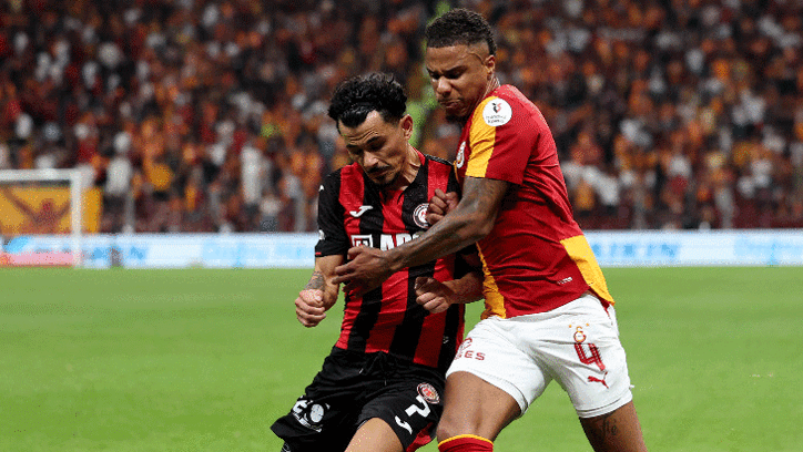 Galatasaray evinde 1 puana razı oldu! 4 gollü maç nefes kesti