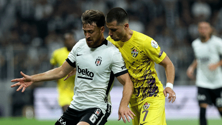 Beşiktaş sezona galibiyetle başladı! Cerny maçta sahne aldı