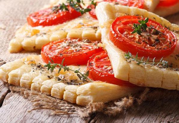 Milföyden pratik pizza tarifi