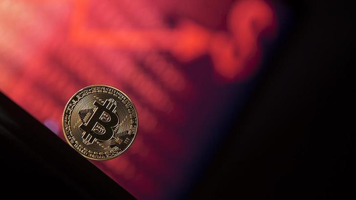 Bitcoin 11 bin doların üzerinde tutundu