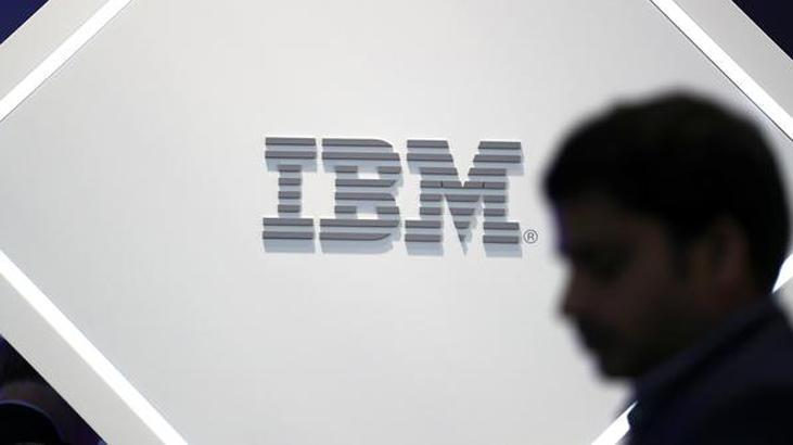 IBM'in geliri üçüncü çeyrekte azaldı