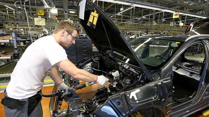 Alman otomotiv sektöründe iş beklentileri 4 aydır düşüşte