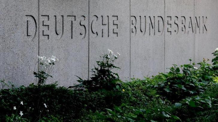 Bundesbank, Almanya'nın 2021 büyüme tahminini düşürdü