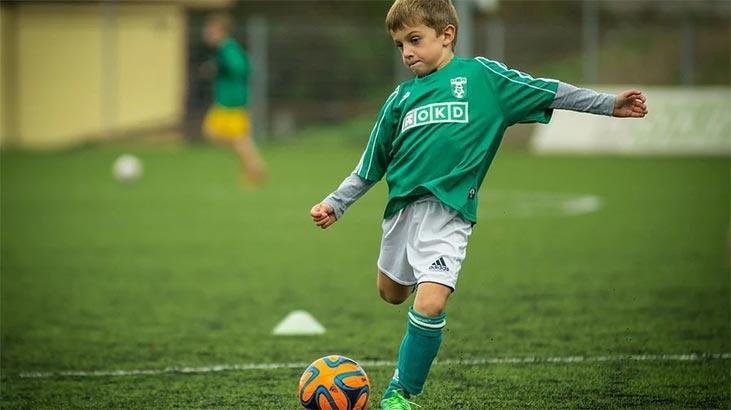 Rüyada Gol Atmak Ne Demek? Top Oynayıp Gol Attığını Görmek